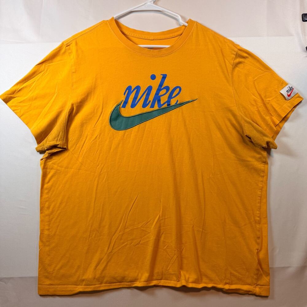 Nike Sportswear Heritage Graphic T Shirt Mens Yellow Size XL